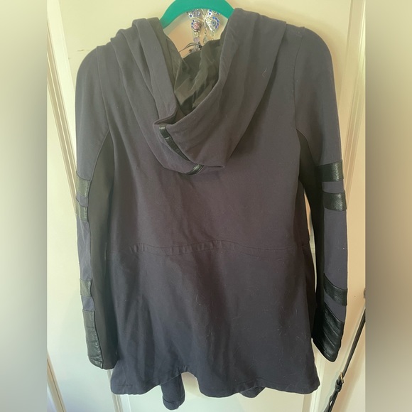 Maitri Traveler Jacket Blanc Noir - Picture 5 of 5